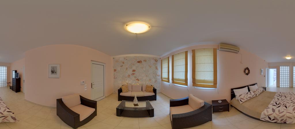 Pyrgos Zante Suites Alykanas  Extérieur photo
