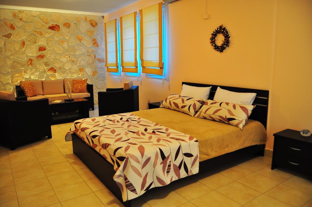 Pyrgos Zante Suites Alykanas  Extérieur photo